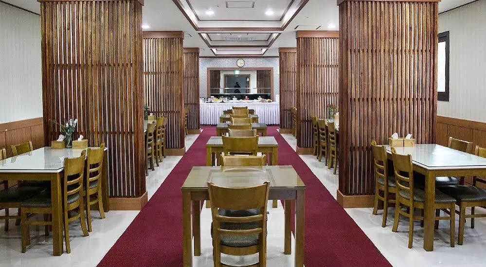 Ra Tourist Hotel Jeju 3*,  South Korea