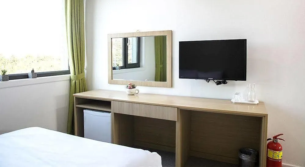 Ra Tourist Hotel Jeju